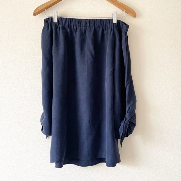 Anthropologie Off shoulder Blouse - Picture 4 of 11